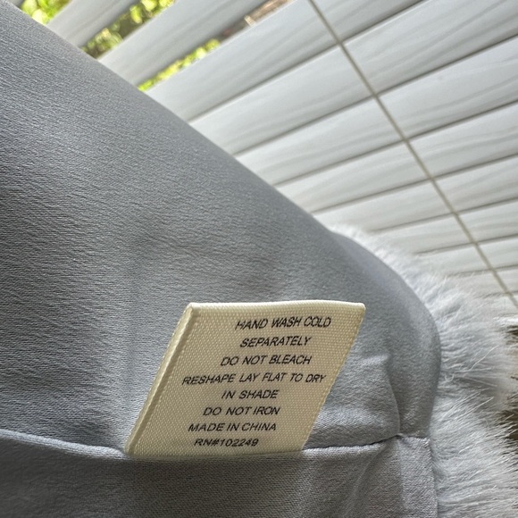 Faux fur women’s vest,size M - Picture 7 of 8